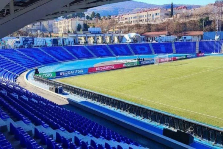 Xankəndi stadionunda təmir-bərpa işləri intensivləşib