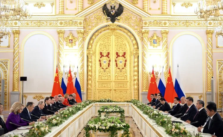 Putin və Çin sədri Si Cinpin sənədlər paketi imzalayıblar