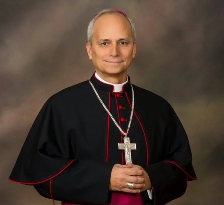 Yeni Roma Papası Robert Prevostdur FOTO