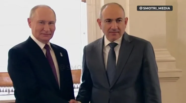 Paşinyan Moskvaya gedib