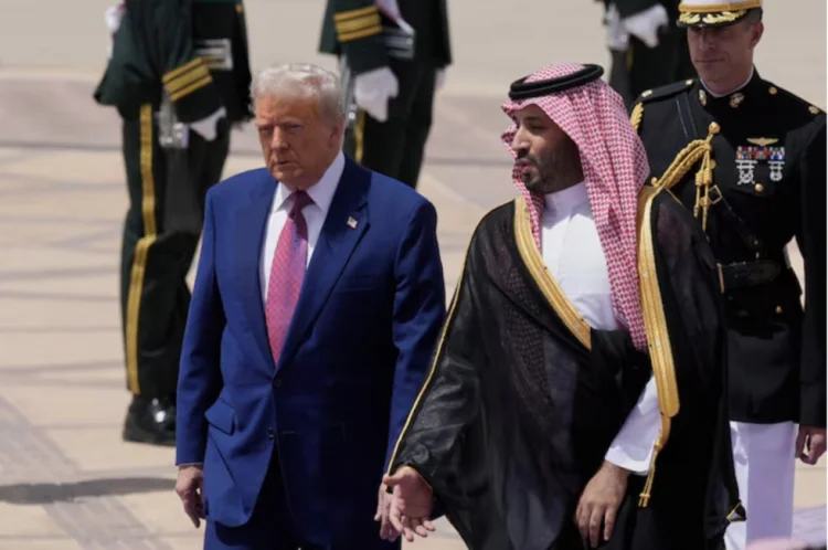 Donald Tramp Fars körfəzi ölkələrinə “tur”a başlayır