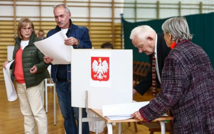 Polşada prezident seçkiləri keçirilb YENİLƏNİB