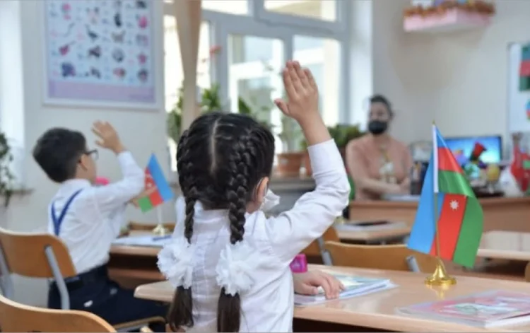 Bu il birinci sinfə 104 minə yaxın uşaq qəbul olunub