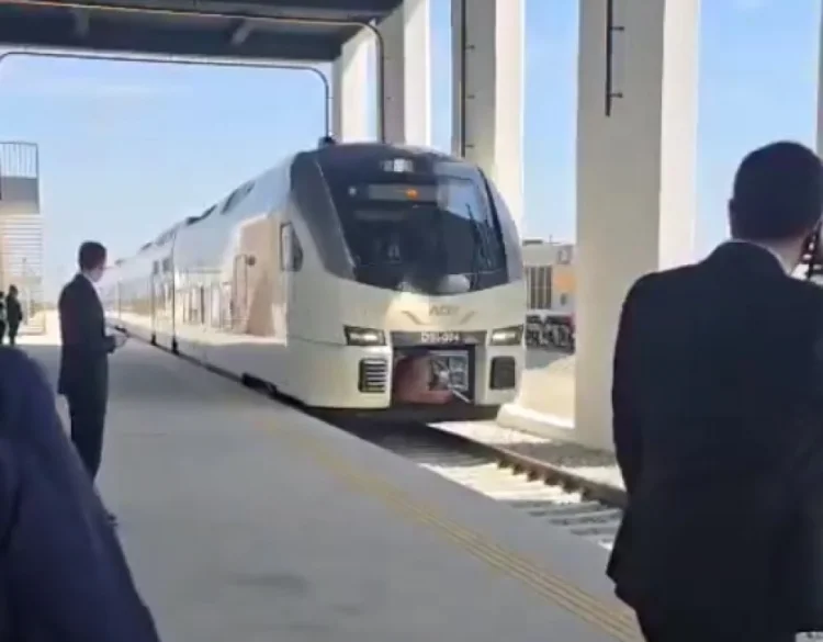 İlk Bakı-Ağdam qatarı Ağdam dəmir yolu vağzalına çatıb VİDEO