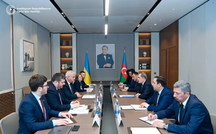 C.Bayramov və A.Sibiqa Bakıda görüşüblər