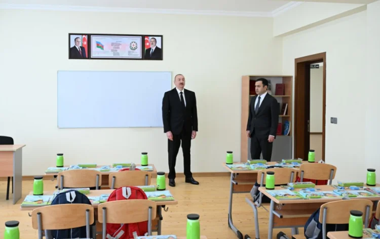 İlham Əliyev İsmayıllıda lisey binasının açılışında
