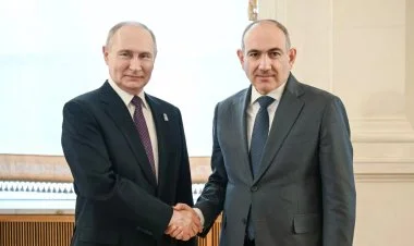 Putin və Paşinyan arasında telefon danışığı olub