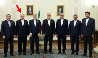 Pezeşkian İranın Azərbaycana təyin etdiyi səfiri qəbul edib