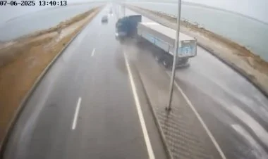 Bakıda ağır yol qəzası 3 ölü, 1 yaralı VİDEO