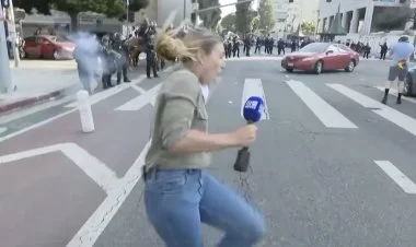 Los-Ancelesdə polis jurnalistə atəş açdı VİDEO
