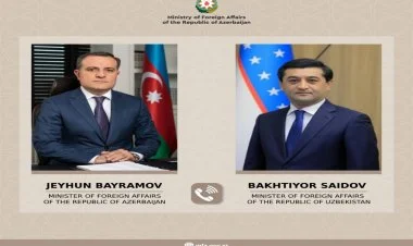 Ceyhun Bayramov özbək həmkarı ilə danışıb