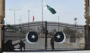Pakistan İranla sərhəd keçidlərini bağlayıb