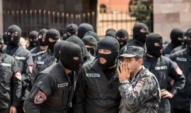 Ermənistanda tutatutdur: polis həbslər həyata keçirir