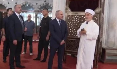 Paşinyan İstanbulda Göy məsciddə olub VİDEO