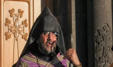 Ermənistanda daha bir keşişin evində axtarış aparılıb