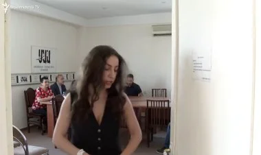 İranın Ermənistandakı səfiri “Azadlıq” radiosunu qovub
