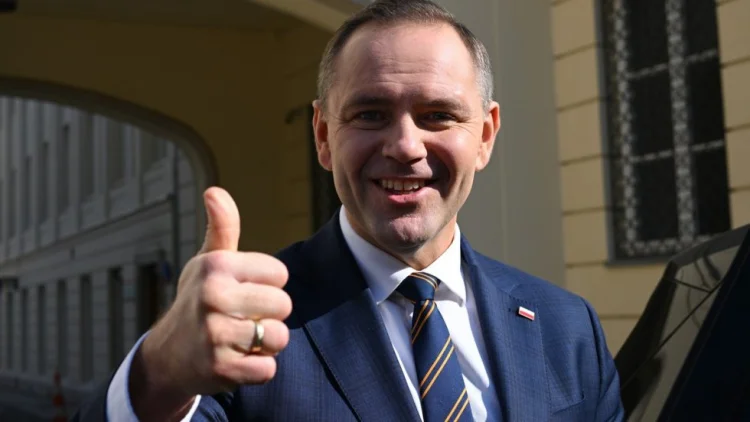 Polşada prezident seçkisində müxalifət namizədi qalib gəlib