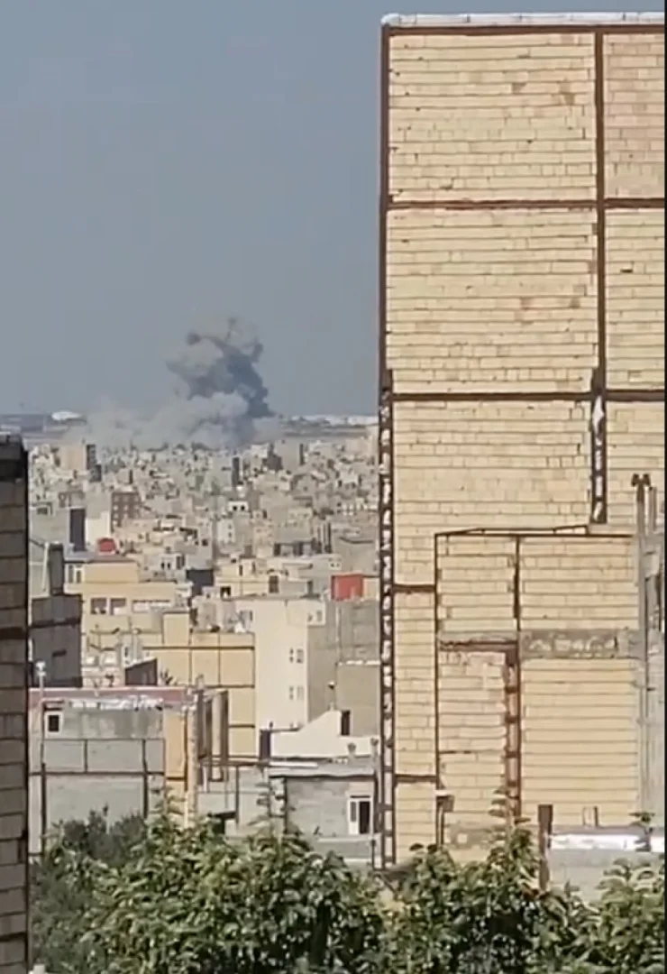 İsrail HHQ yenə Təbrizin ətrafını bombaladı FOTO