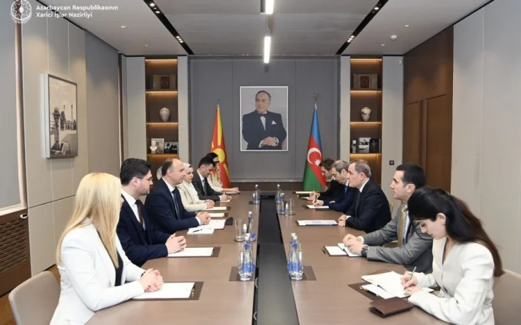 C.Bayramov Şimali Makedoniya nümayəndələrini qəbul edib