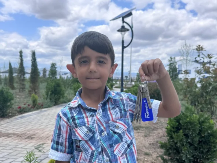 Köç karvanı Kəngərliyə çatıb, açarlar təqdim olunub