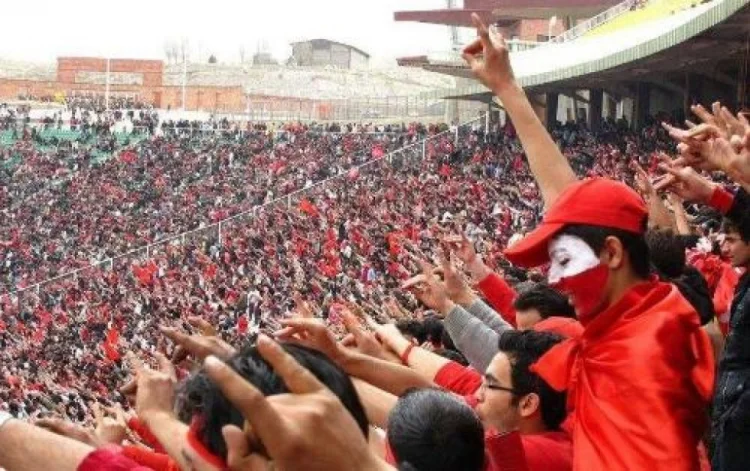İnqilabın iki rəngi var - ağ və qırmızı