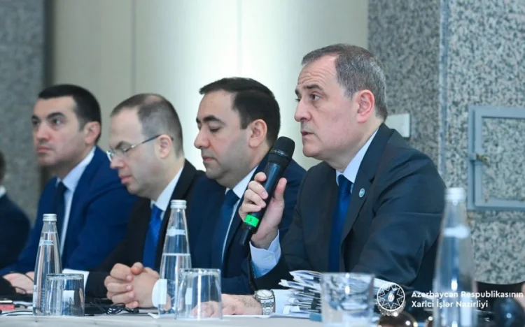 Bakı Cammu və Kəşmir münaqişəsinin həllindən danışıb