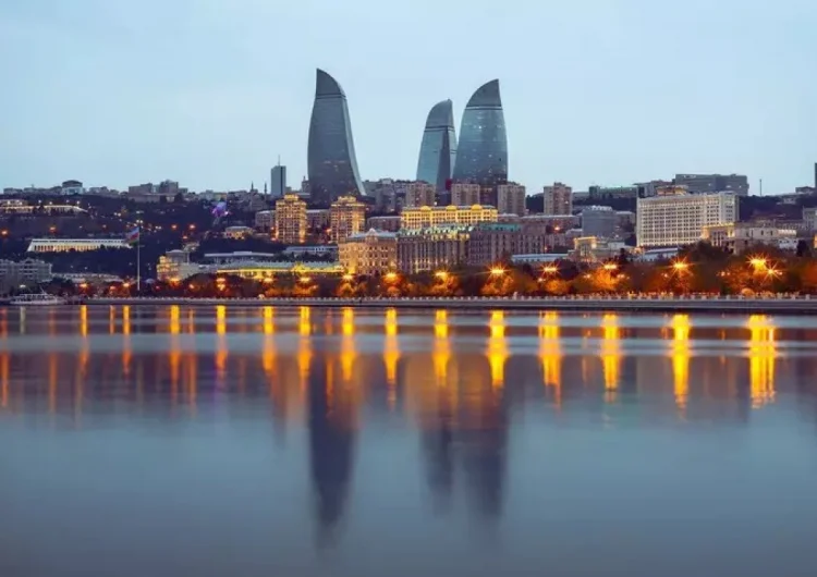 Avqustda Bakıda havanın temperaturu normadan yuxarı olub