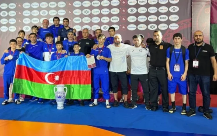 Sərbəst güləş üzrə Azərbaycan yığmas Avropa çempionu olub