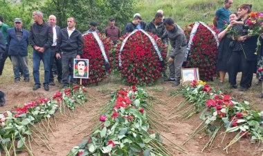 İtkin düşən üç hərbçinin qalıqları Kəlbəcərdə dəfn edilib