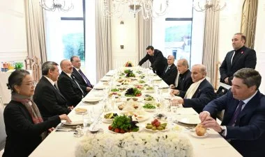 17-ci Zirvə görüşünün iştirakçılarının şərəfinə rəsmi nahar