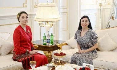 Leyla Əliyeva Q.Berdiməhəmmədovun qızı ilə görüşüb