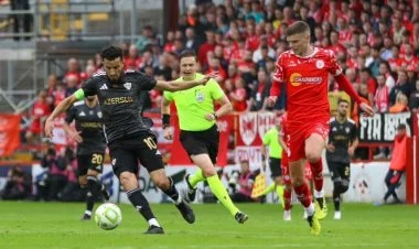 “Qarabağ” səfərdə “Şelburn”a böyük hesabla qalib gəldi