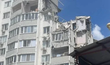 Saratovda yaşayış binası partlayıb
