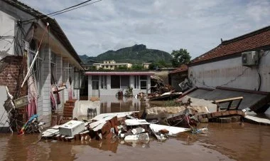 Şanxayda fırtınaya görə 280 mindən çox insan təxliyə edilib