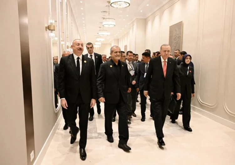 İƏT-in (ECO) 17-ci Xankəndi sammitinin kuluarlarından