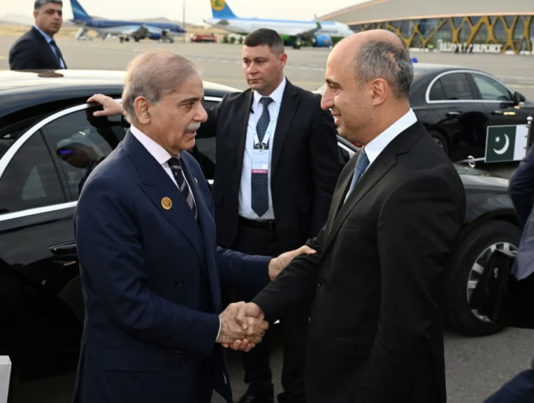 Məhəmməd Şahbaz Şərifin Azərbaycana səfəri başa çatıb