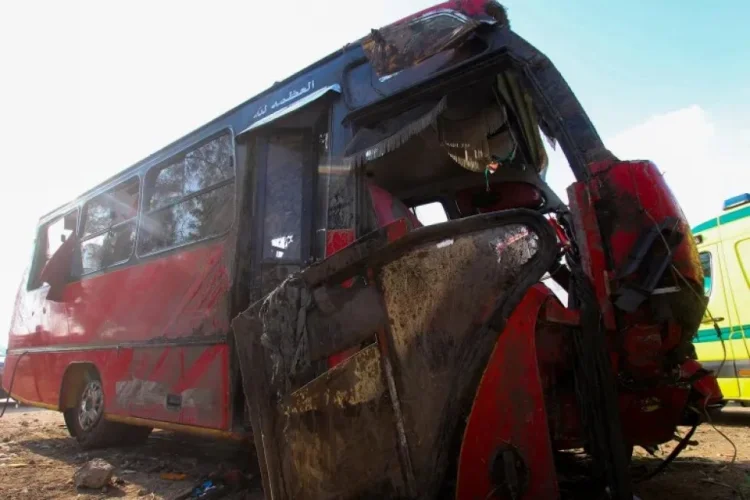 Misirdə mikroavtobusların toqquşması zamanı 9 nəfər ölüb