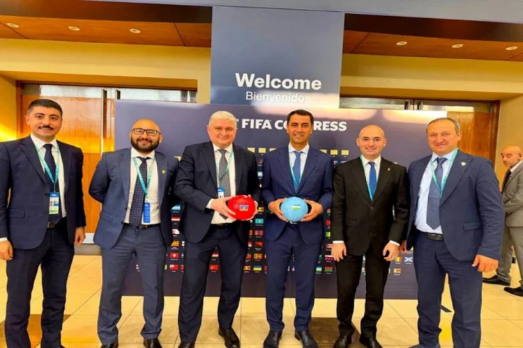 Bakı və Daşkənd futbol üzrə Dünya Çempionatı keçirə bilər