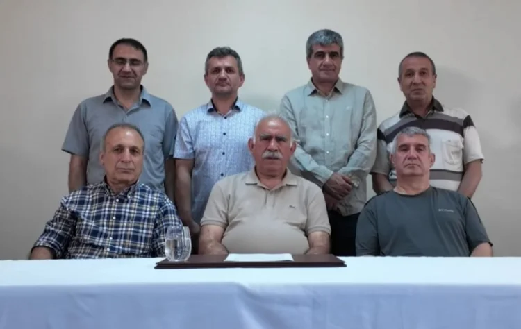 Öcalan növbəti dəfə PKK-ya “Silahı yerə qoyun” çağırışı edib