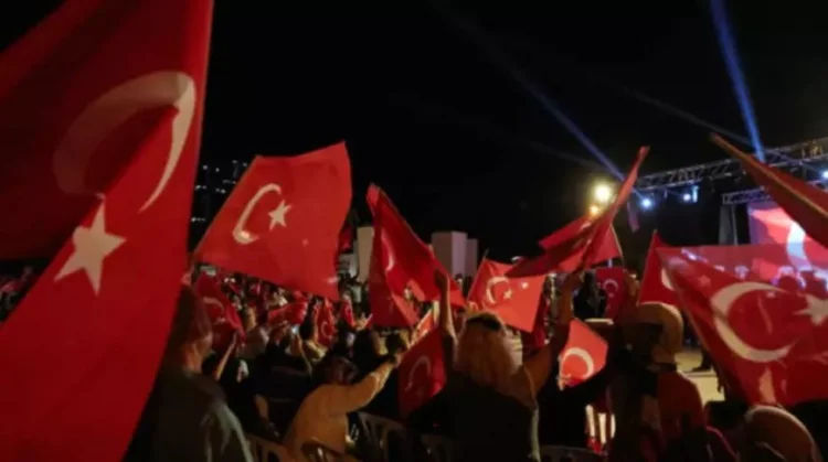 Bu gün Türkiyədə Demokratiya və Milli Birlik Günüdür
