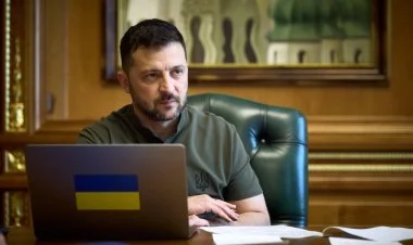 Zelenski Putinlə sülh danışıqları aparmağa hazırdır