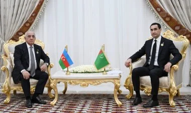 Baş nazir Əli Əsədov Türkmənistan Prezidenti ilə görüşüb