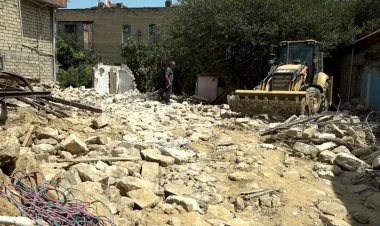 “Sovetski”də söküntü işlərinin yeni dalğası başladı FOTO
