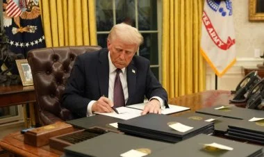 Tramp 907-ci düzəlişin icrasını dayandıracaq?