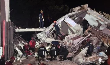 Türkiyədə baş verən zəlzələdə bir nəfər həlak olub
