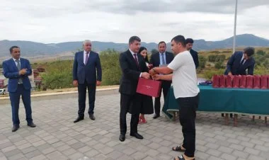 Növbəti köç karvanı Xanyurdu kəndinə çatıb YENİLƏNİB / FOTO