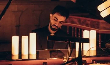 Azərbaycanlı sənətkar qlobal musiqi səhnəsini formalaşdırır