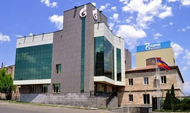 Rusiya Ermənistanın qazını kəsir