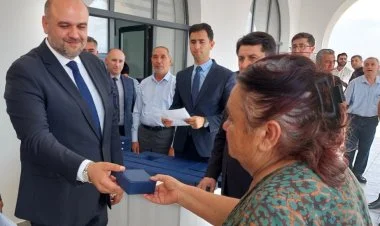 Xıdırlı kəndinə köçən sakinlərə evlərinin açarları verilib