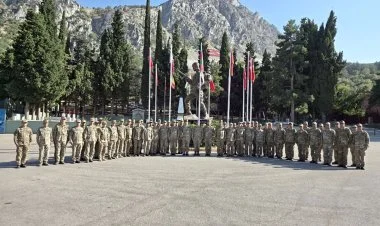 ƏÜO hərbçiləri Türkiyədə keçirilən komando kursunda